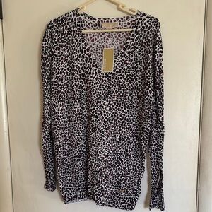 Michael Kors Leopard Print V-Neck Long Sleeve Top NWT